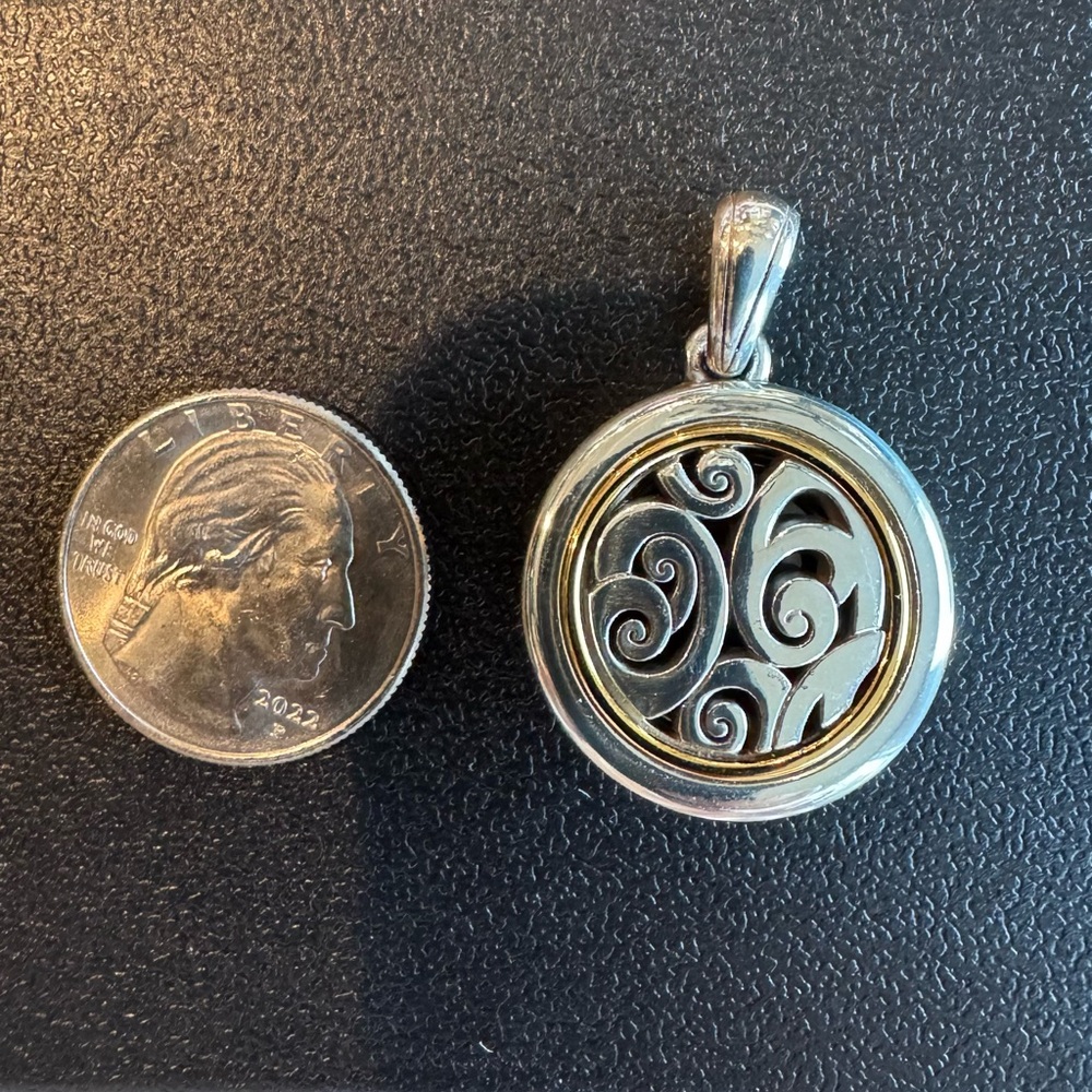 Brighton Large Locket - Picture 2 of 4